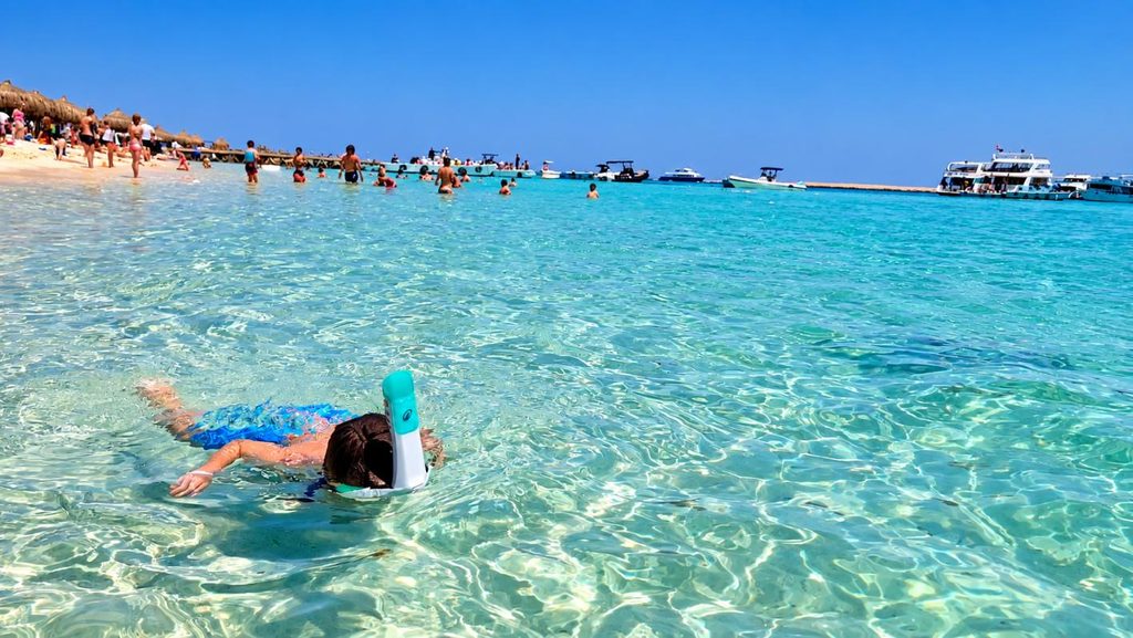 Rajski snorkeling w turkusowej lagunie